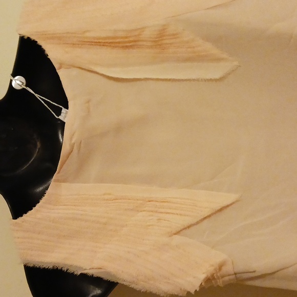 Y2KMODA CLASSIC BLOUSE , SZ.SMALL & teen Light peach top.layer designs. - Picture 8 of 11